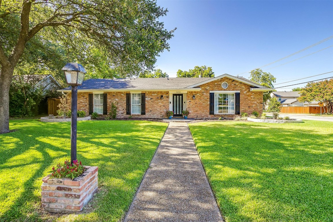1233 Chippewa Drive Richardson TX 75080
