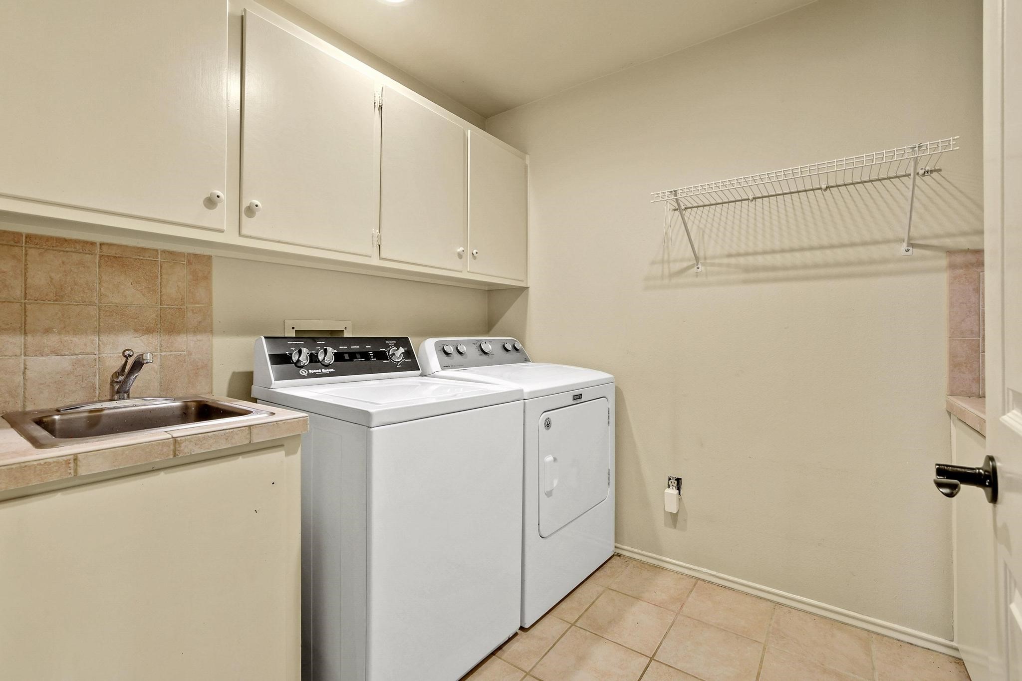 80 River Hills Drive Denison TX 75020