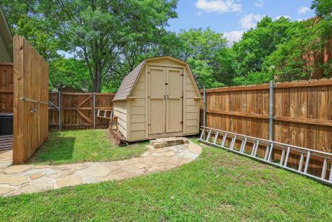 80 River Hills Drive Denison TX 75020