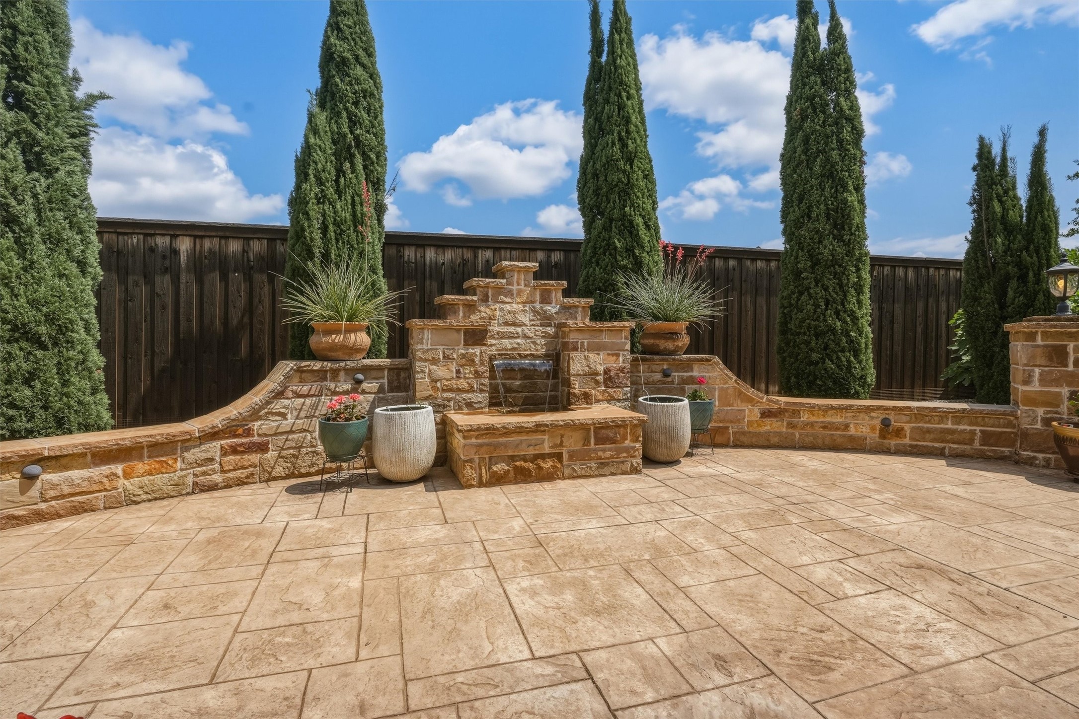 2222 Crest Pointe Place Frisco TX 75034