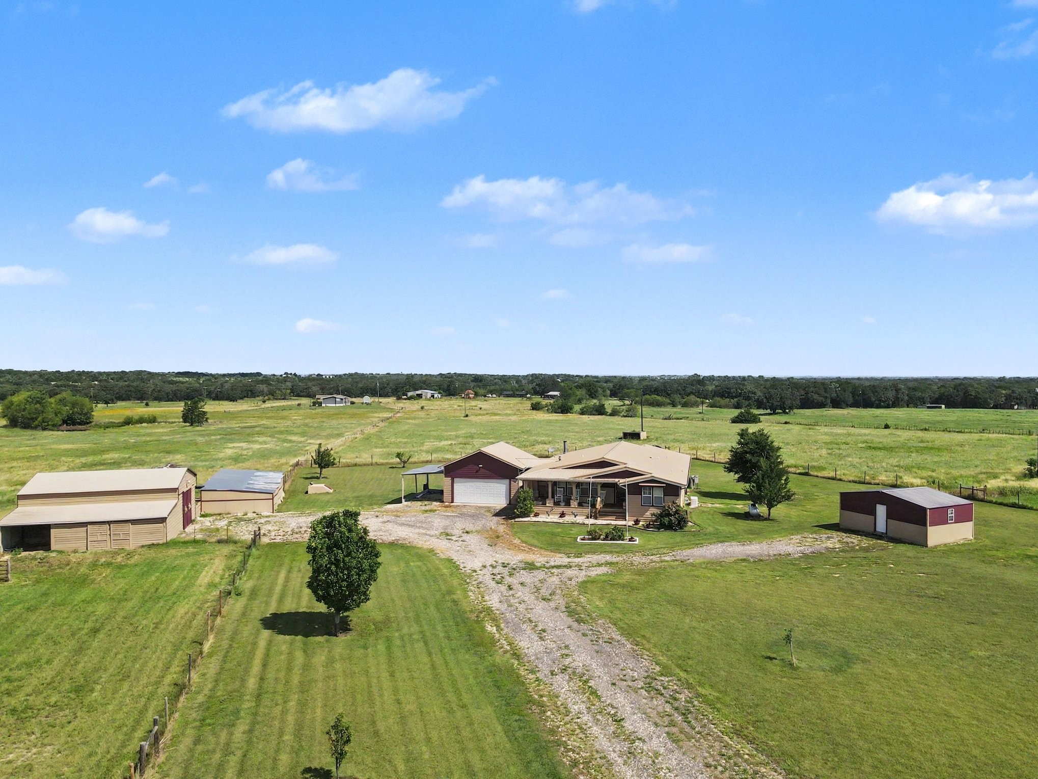 3200 NW 4th Street Hubbard TX 76648