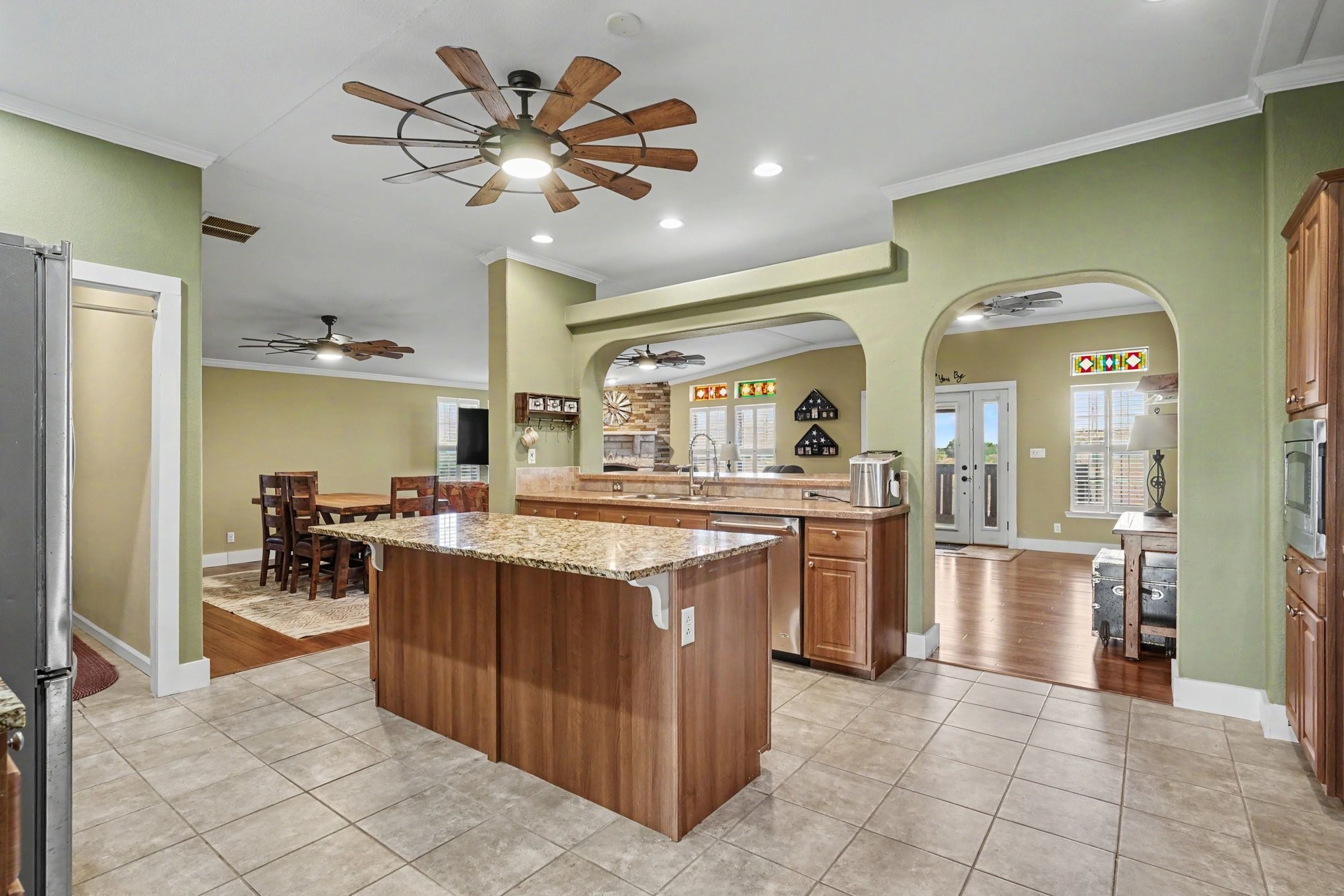 3200 NW 4th Street Hubbard TX 76648