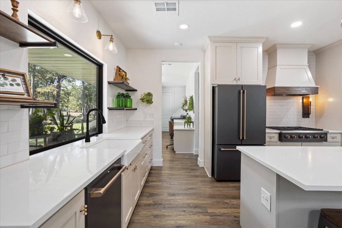 647 County Road 3318 Greenville TX 75402