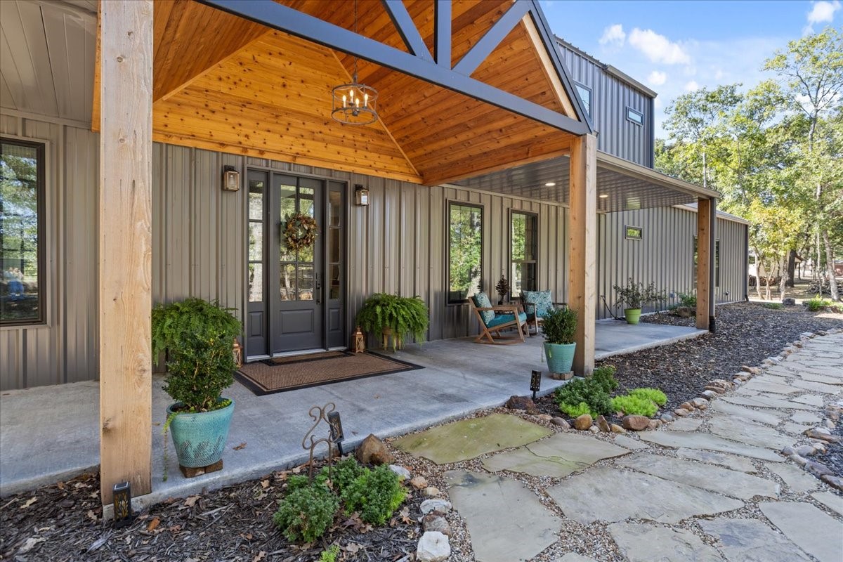 647 County Road 3318 Greenville TX 75402