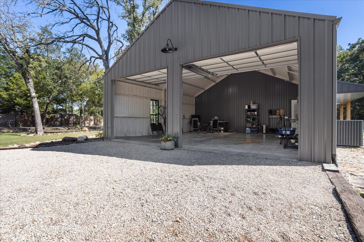 647 County Road 3318 Greenville TX 75402