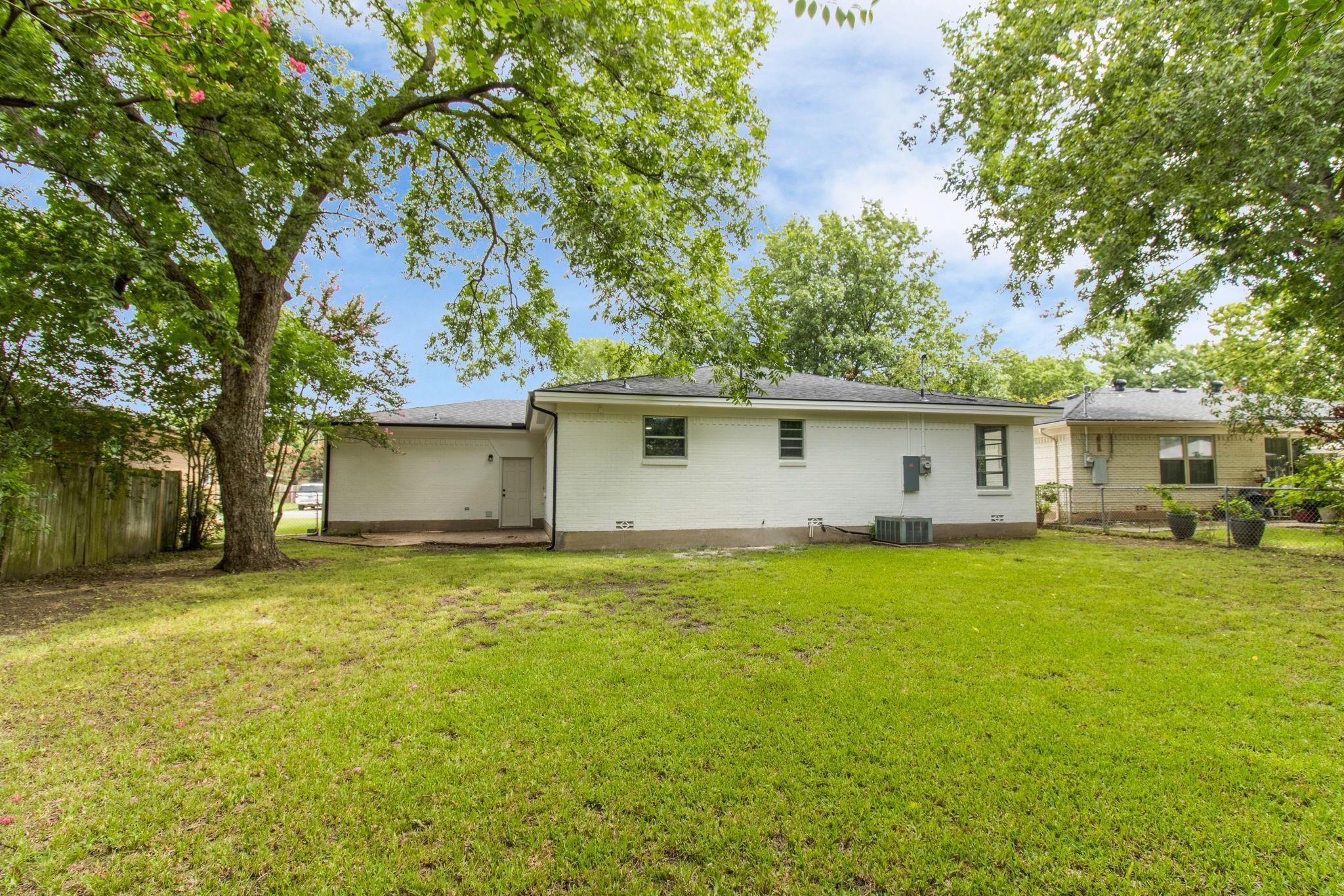 1818 W Belden Street Sherman TX 75092