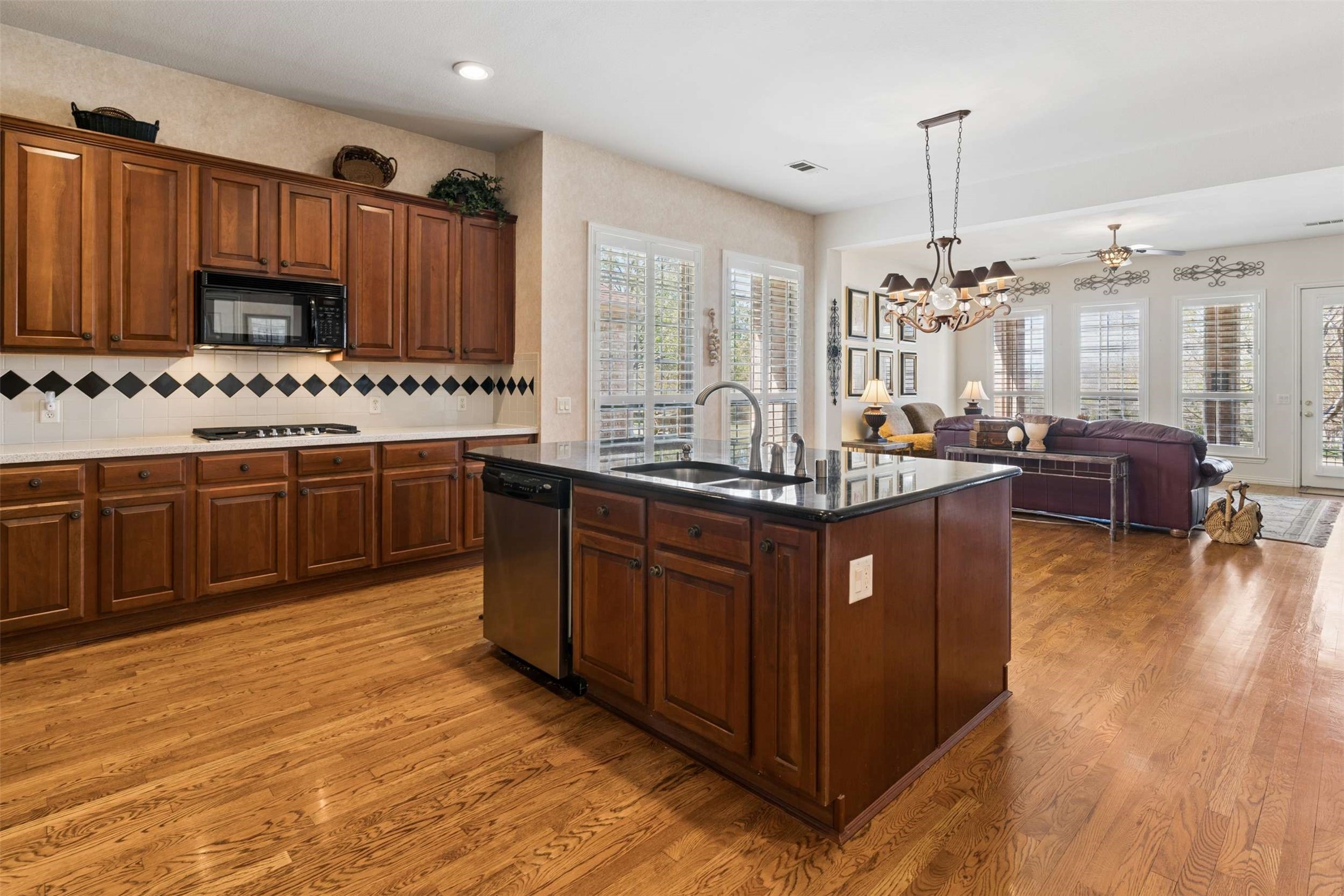 379 Southern Hills Drive Fairview TX 75069