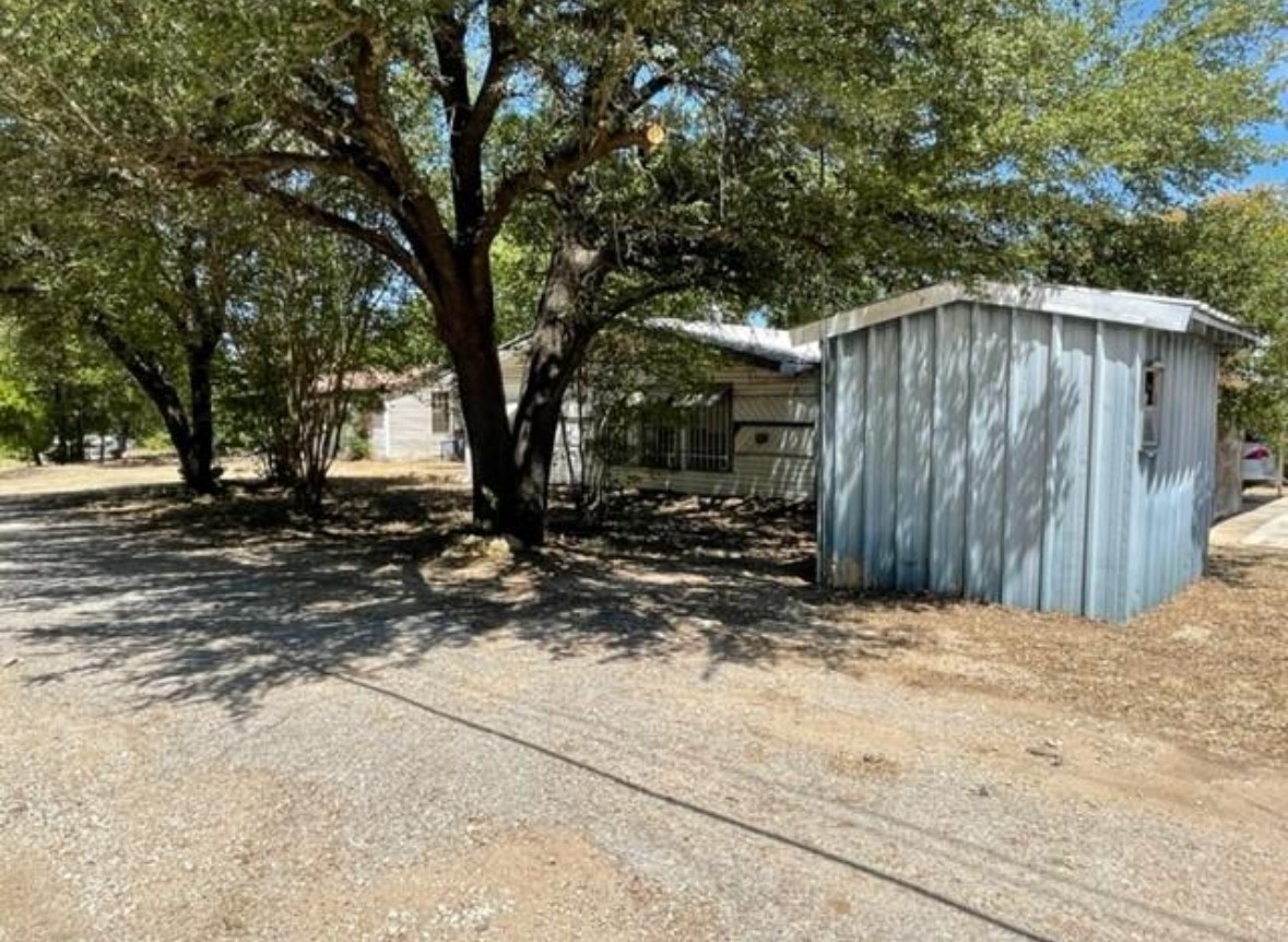 312 Alexander Lane Bridgeport TX 76426