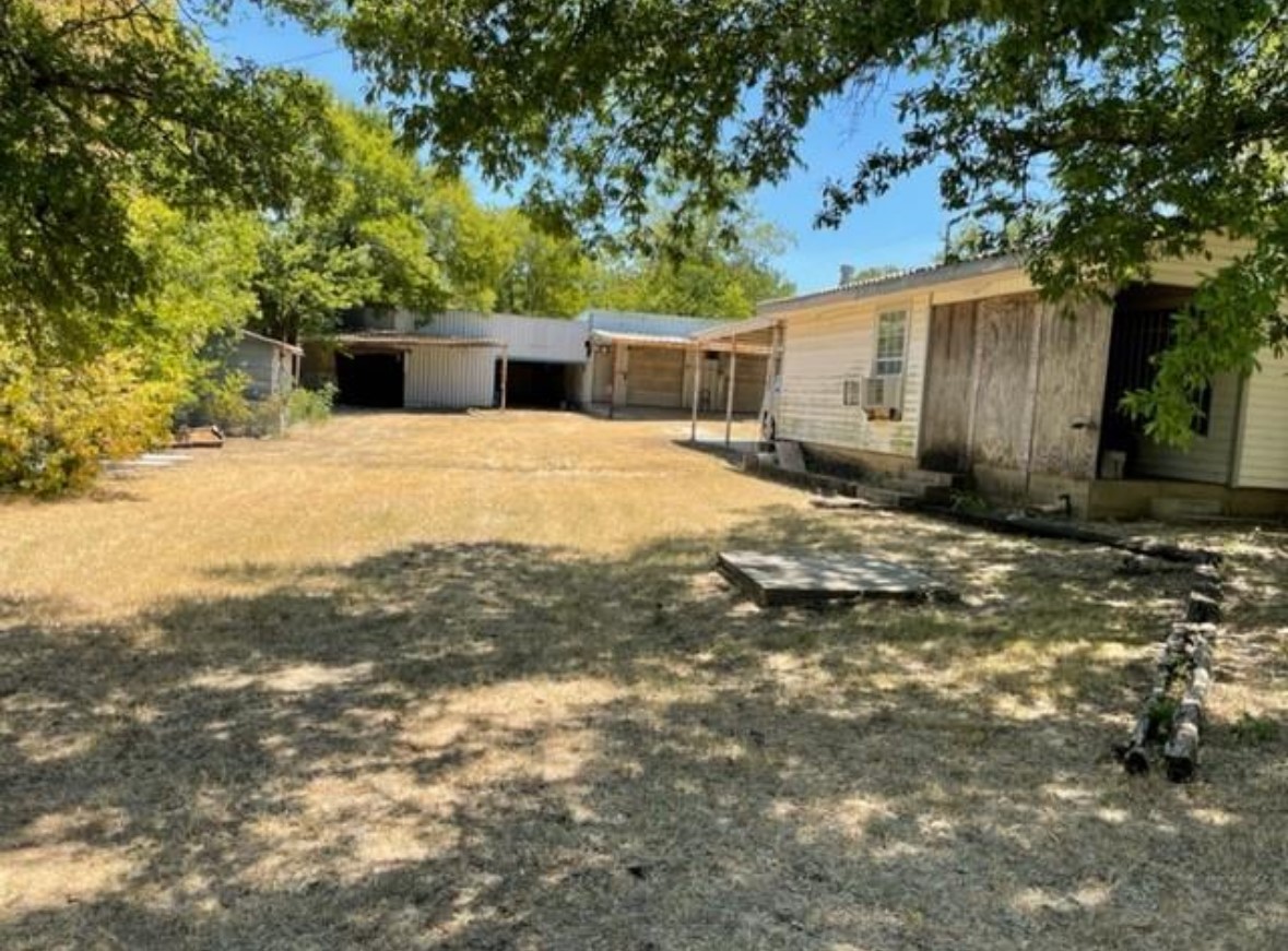 312 Alexander Lane Bridgeport TX 76426