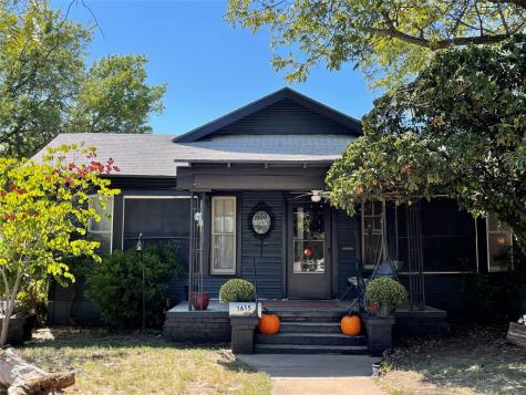 1615 6th Street Brownwood TX 76801