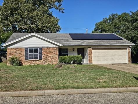 1713 Spring Branch Drive Cleburne TX 76033