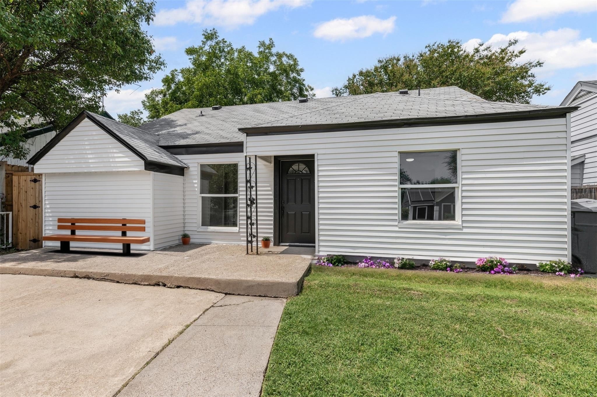 2327 Brookfield Avenue Dallas TX 75235
