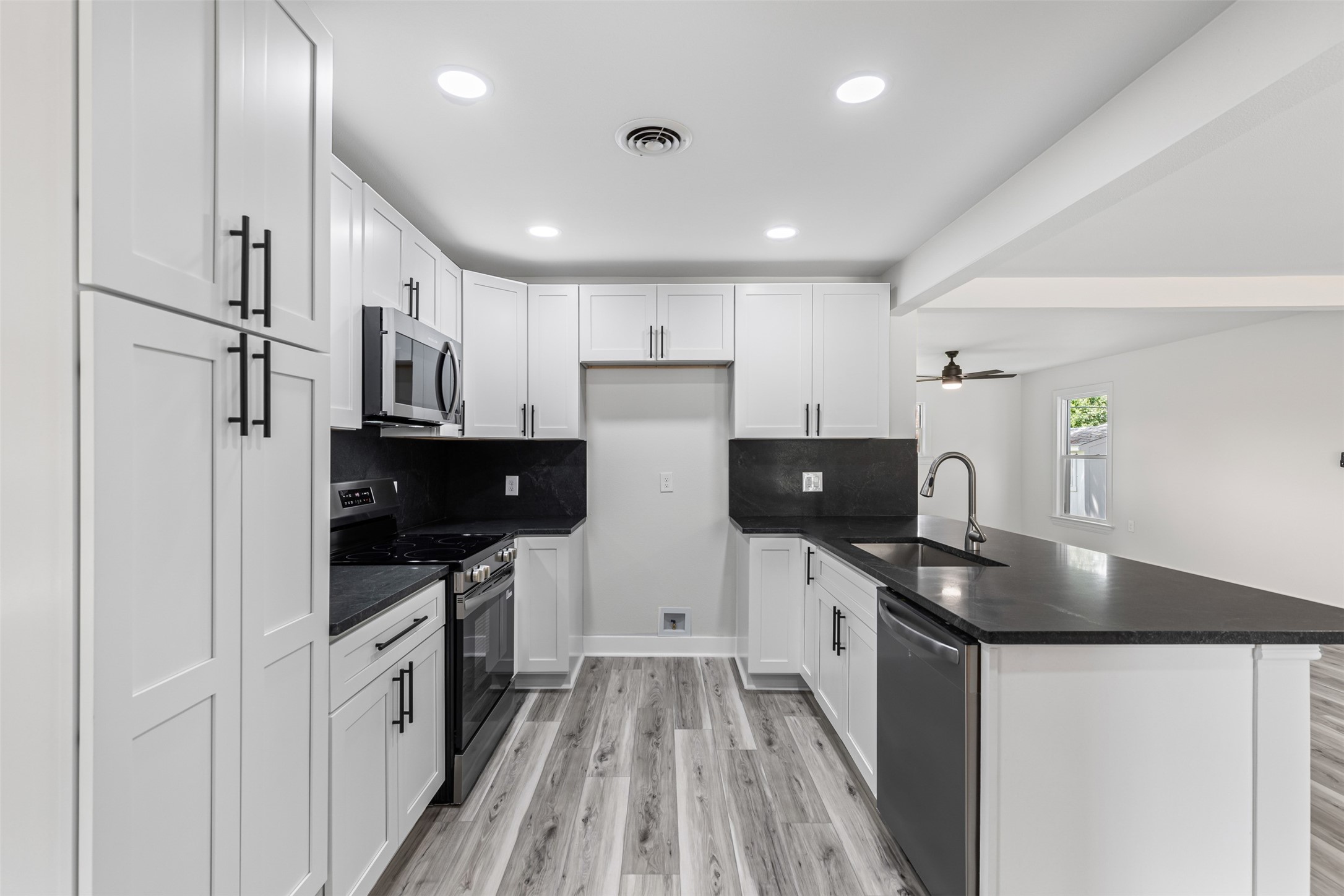 2327 Brookfield Avenue Dallas TX 75235