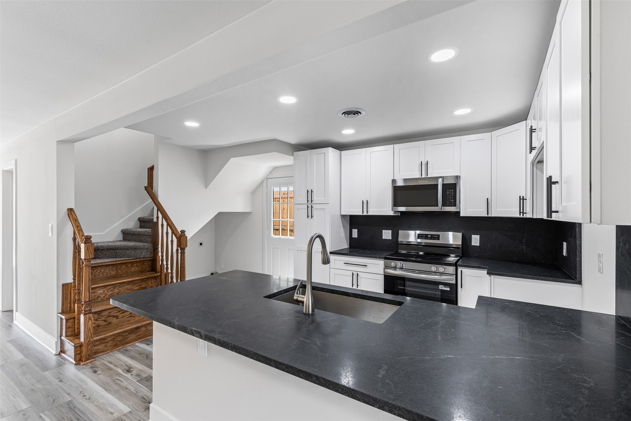 2327 Brookfield Avenue Dallas TX 75235