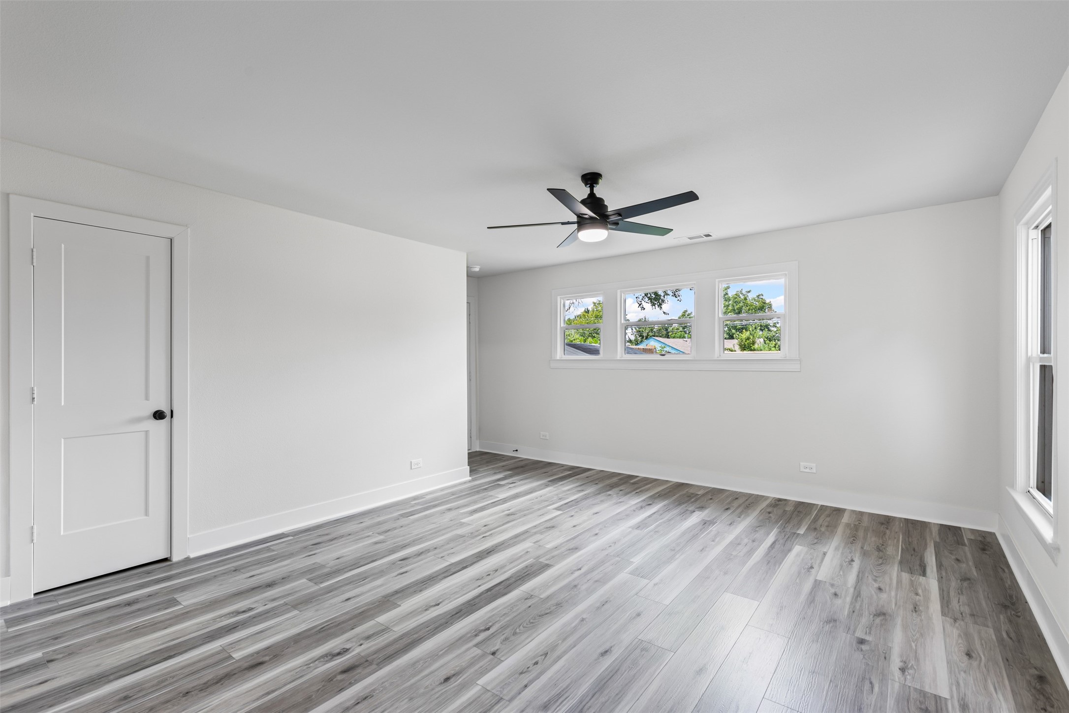 2327 Brookfield Avenue Dallas TX 75235