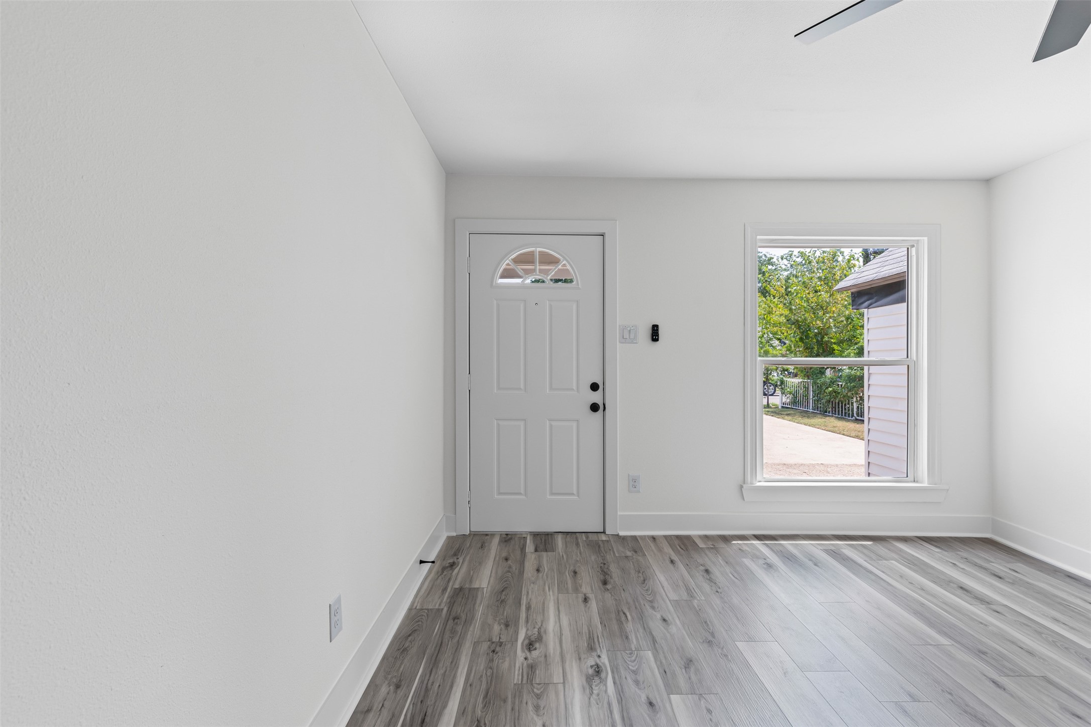 2327 Brookfield Avenue Dallas TX 75235