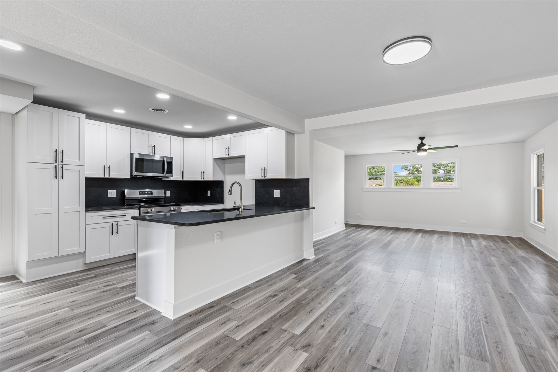 2327 Brookfield Avenue Dallas TX 75235