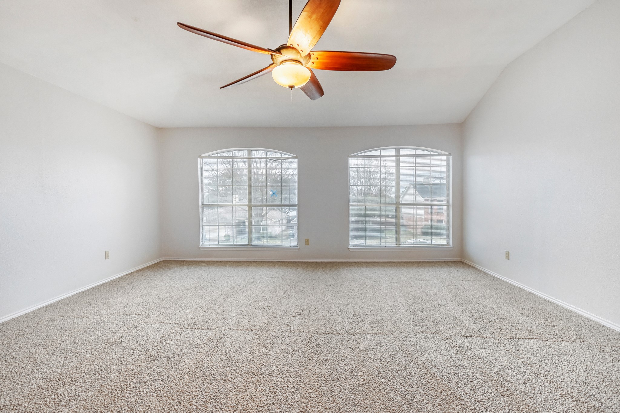 2112 Meadowview Drive Corinth TX 76210