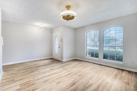 2112 Meadowview Drive Corinth TX 76210