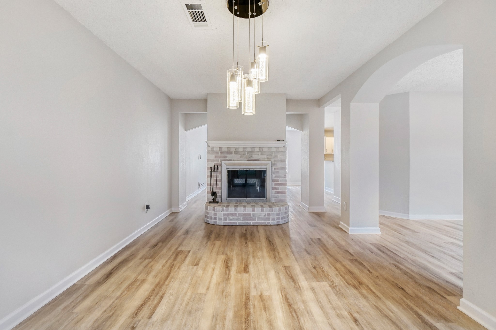 2112 Meadowview Drive Corinth TX 76210