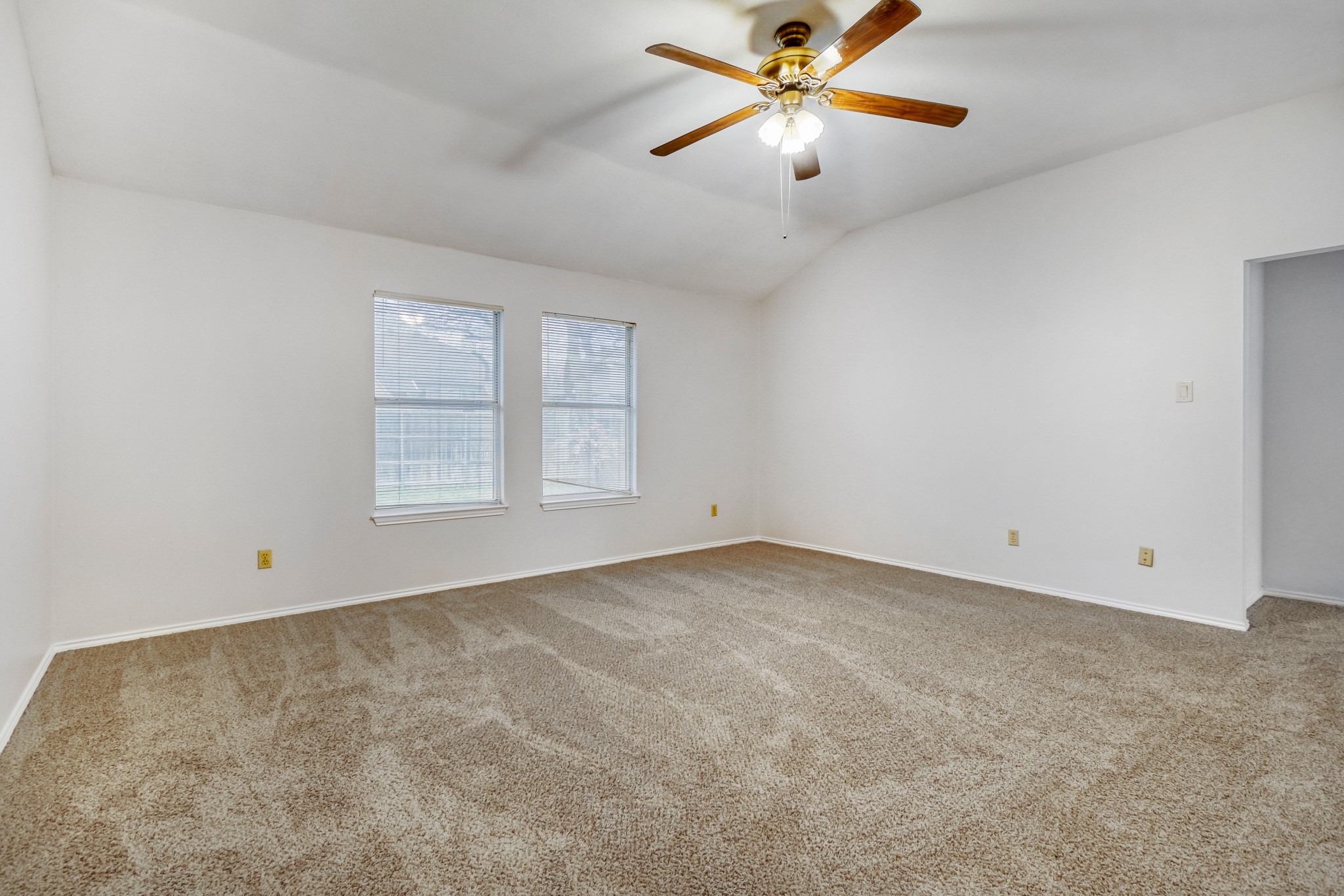 2112 Meadowview Drive Corinth TX 76210