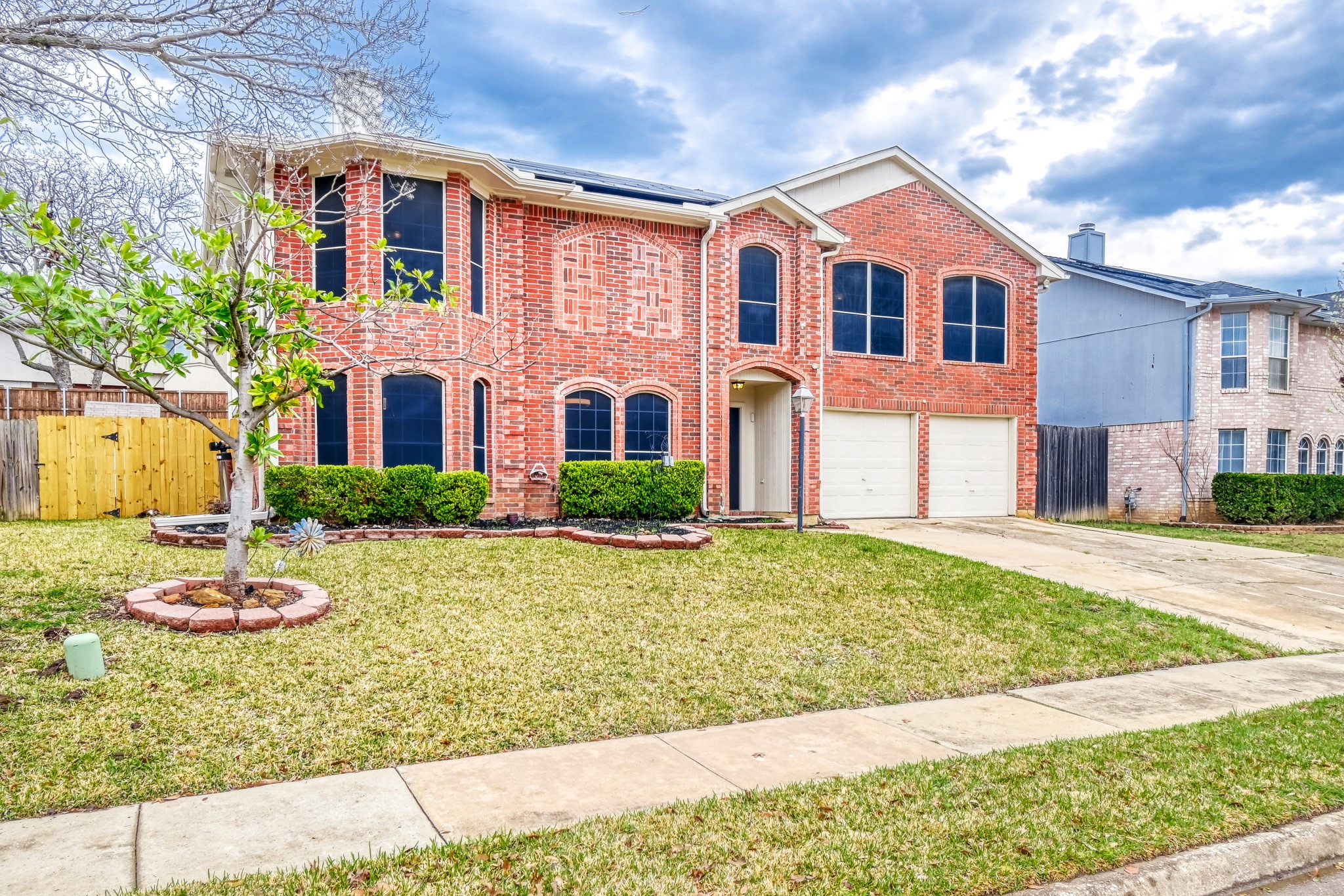 2112 Meadowview Drive Corinth TX 76210