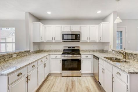 2112 Meadowview Drive Corinth TX 76210