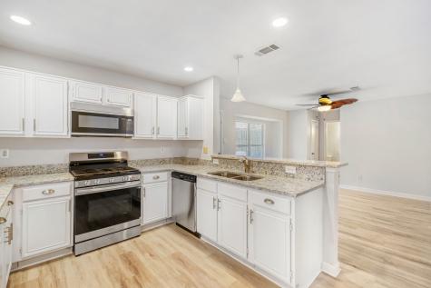 2112 Meadowview Drive Corinth TX 76210