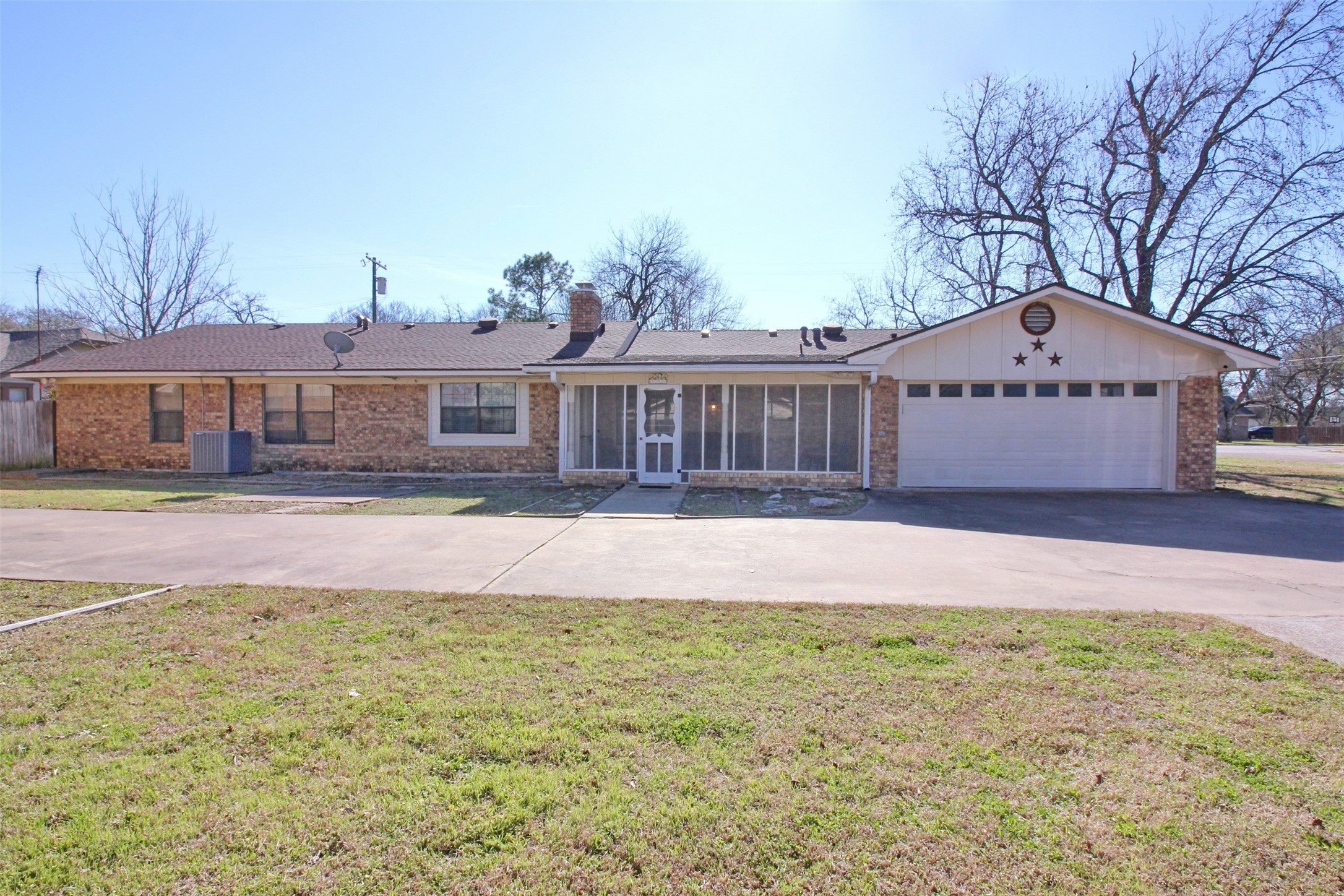 400 S Fordyce Street Blooming Grove TX 76626