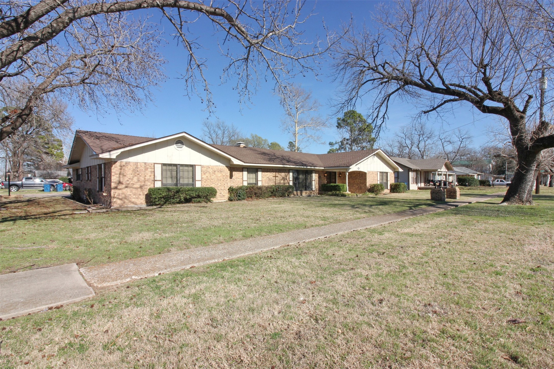 400 S Fordyce Street Blooming Grove TX 76626