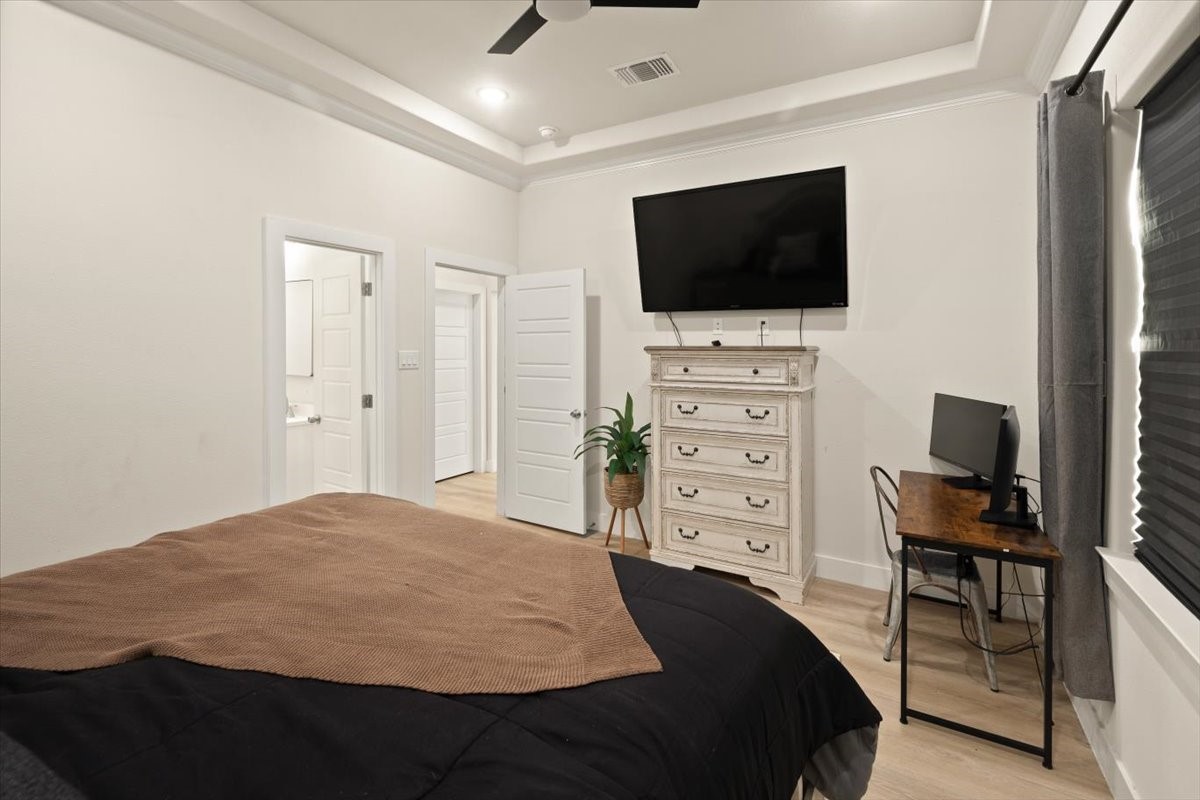 5511 Black Pine Circle Granbury TX 76048
