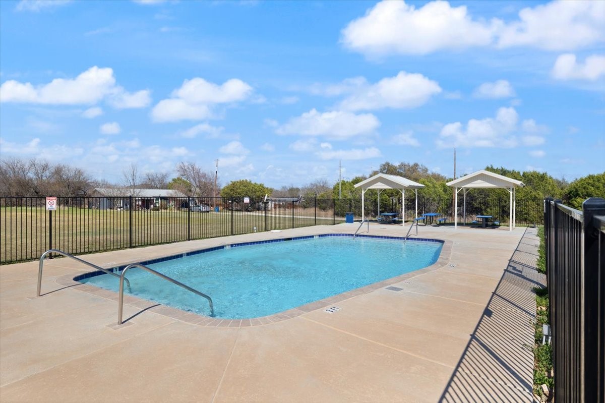 5511 Black Pine Circle Granbury TX 76048