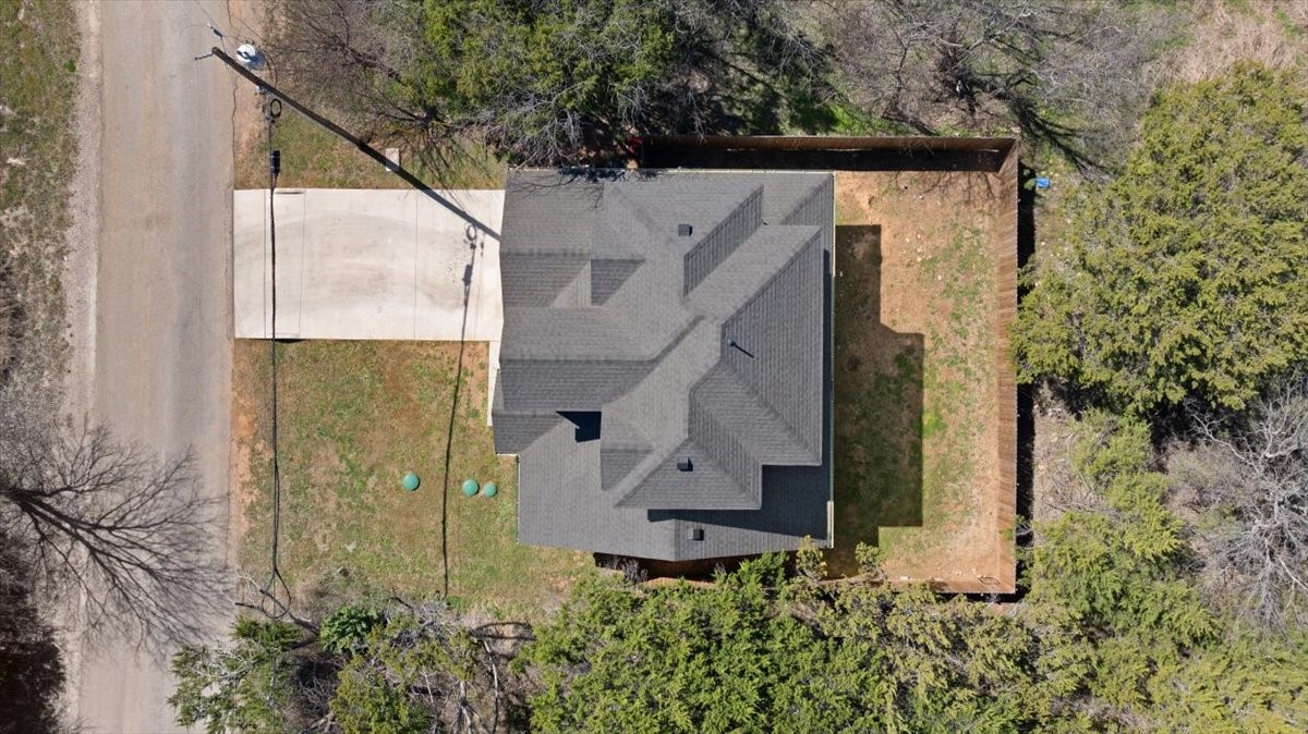 5511 Black Pine Circle Granbury TX 76048
