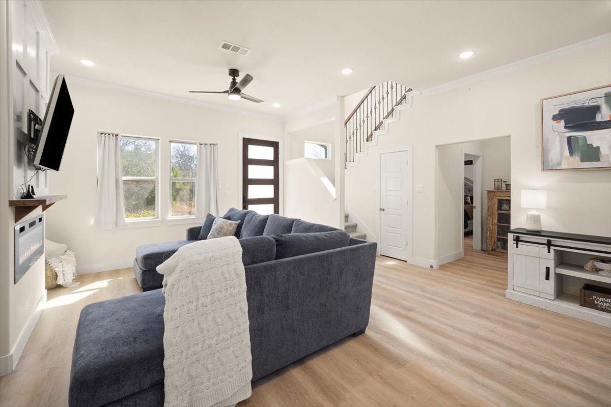5511 Black Pine Circle Granbury TX 76048