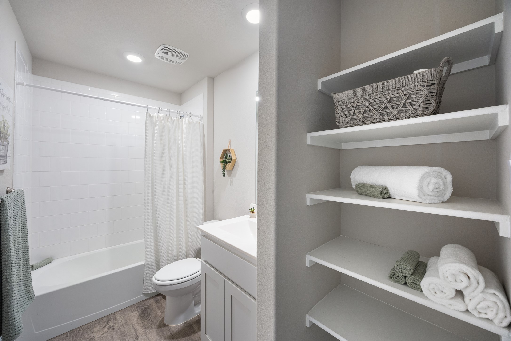 721 Breckenridge Park Drive Alvarado TX 76009