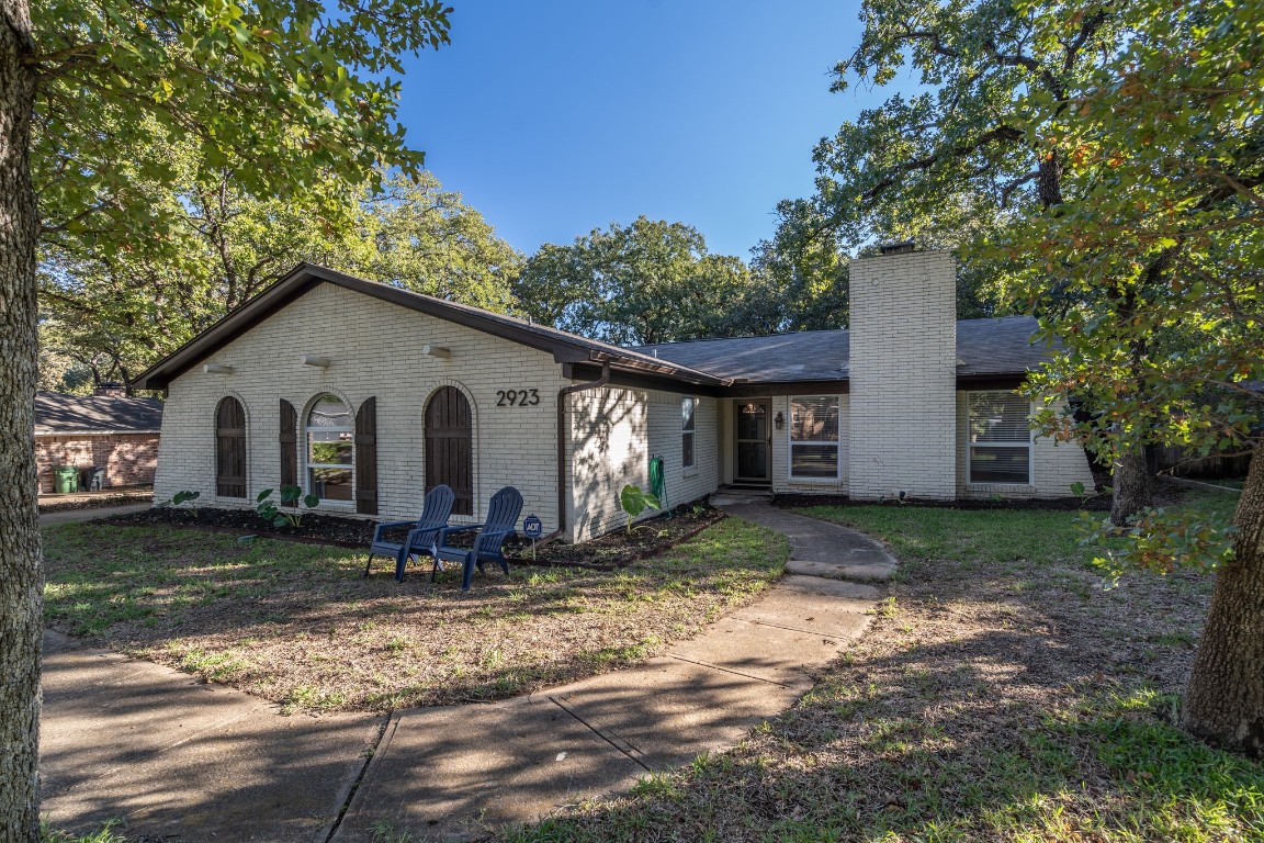 2923 Canyon Drive Grapevine TX 76051