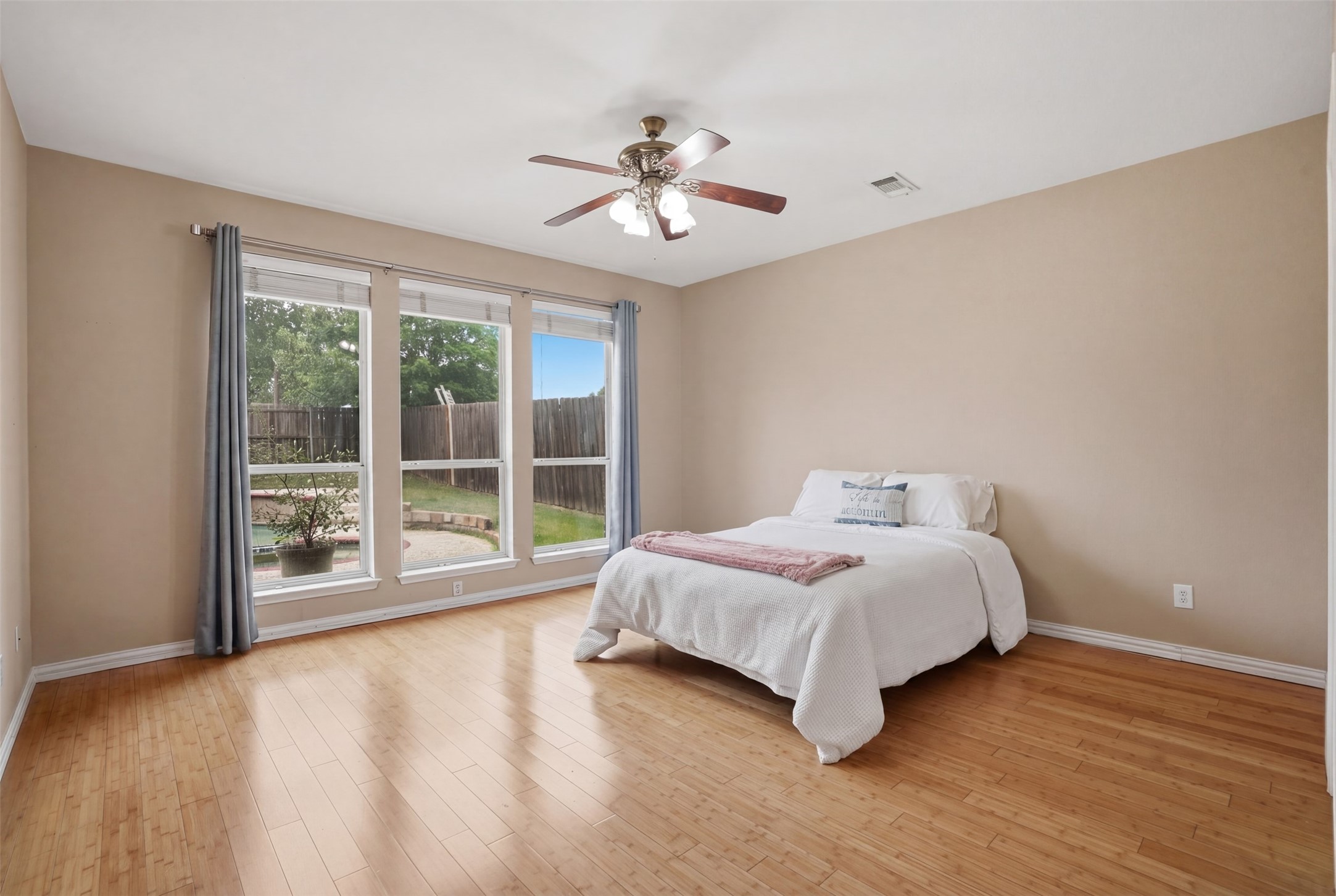 3209 Palos Verdes Drive Corinth TX 76210