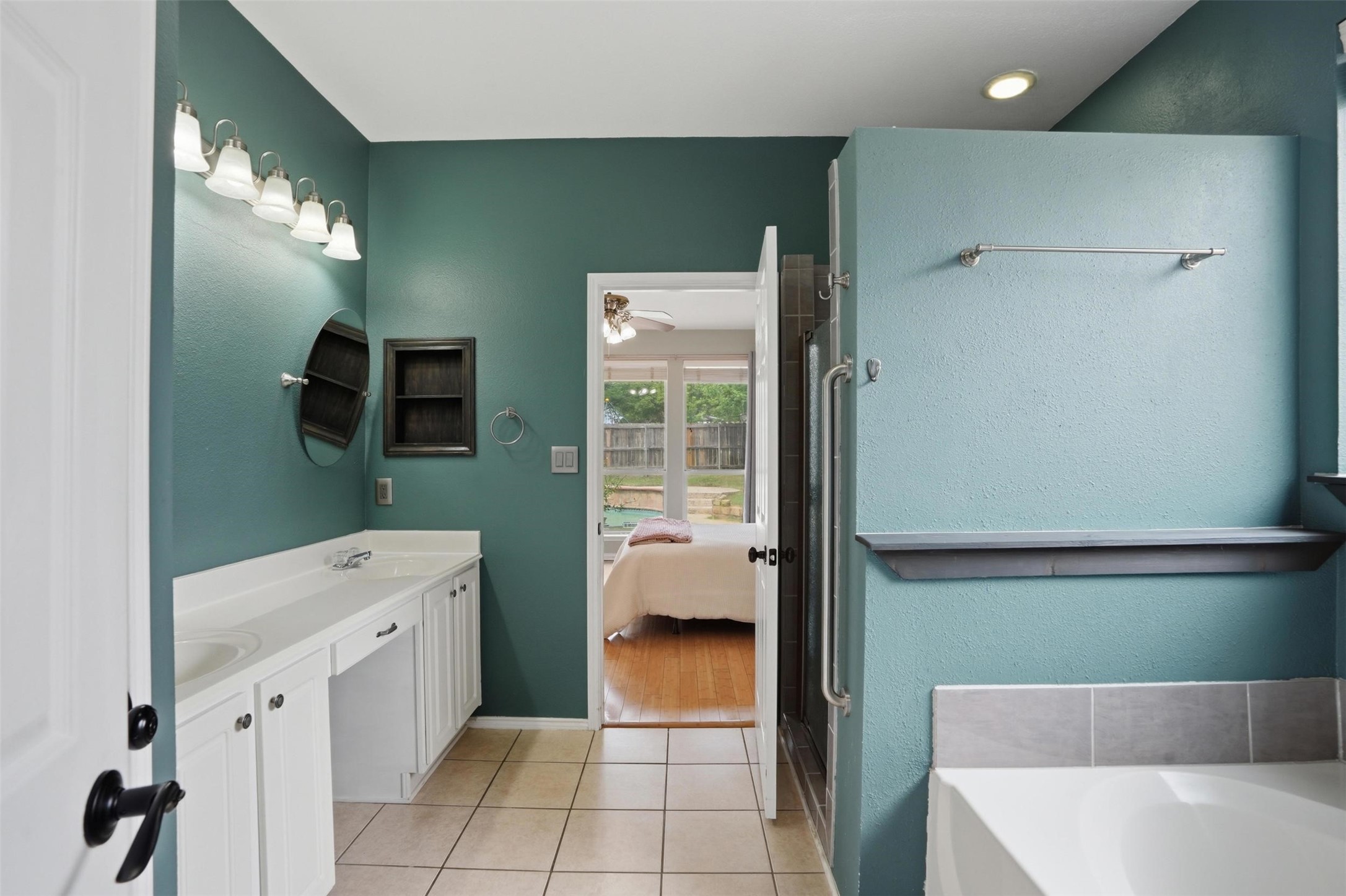 3209 Palos Verdes Drive Corinth TX 76210