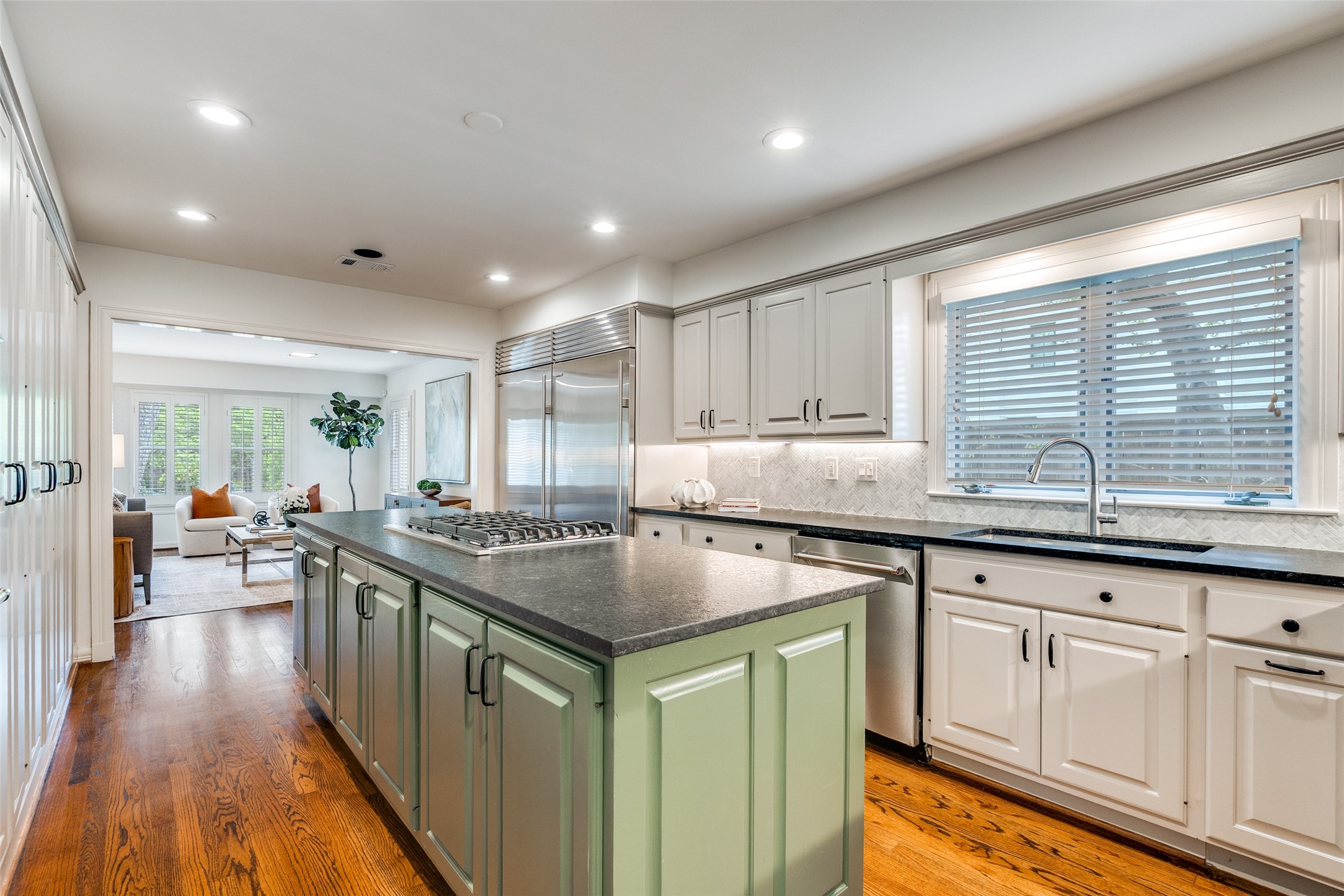 4073 Amherst Avenue University Park TX 75225