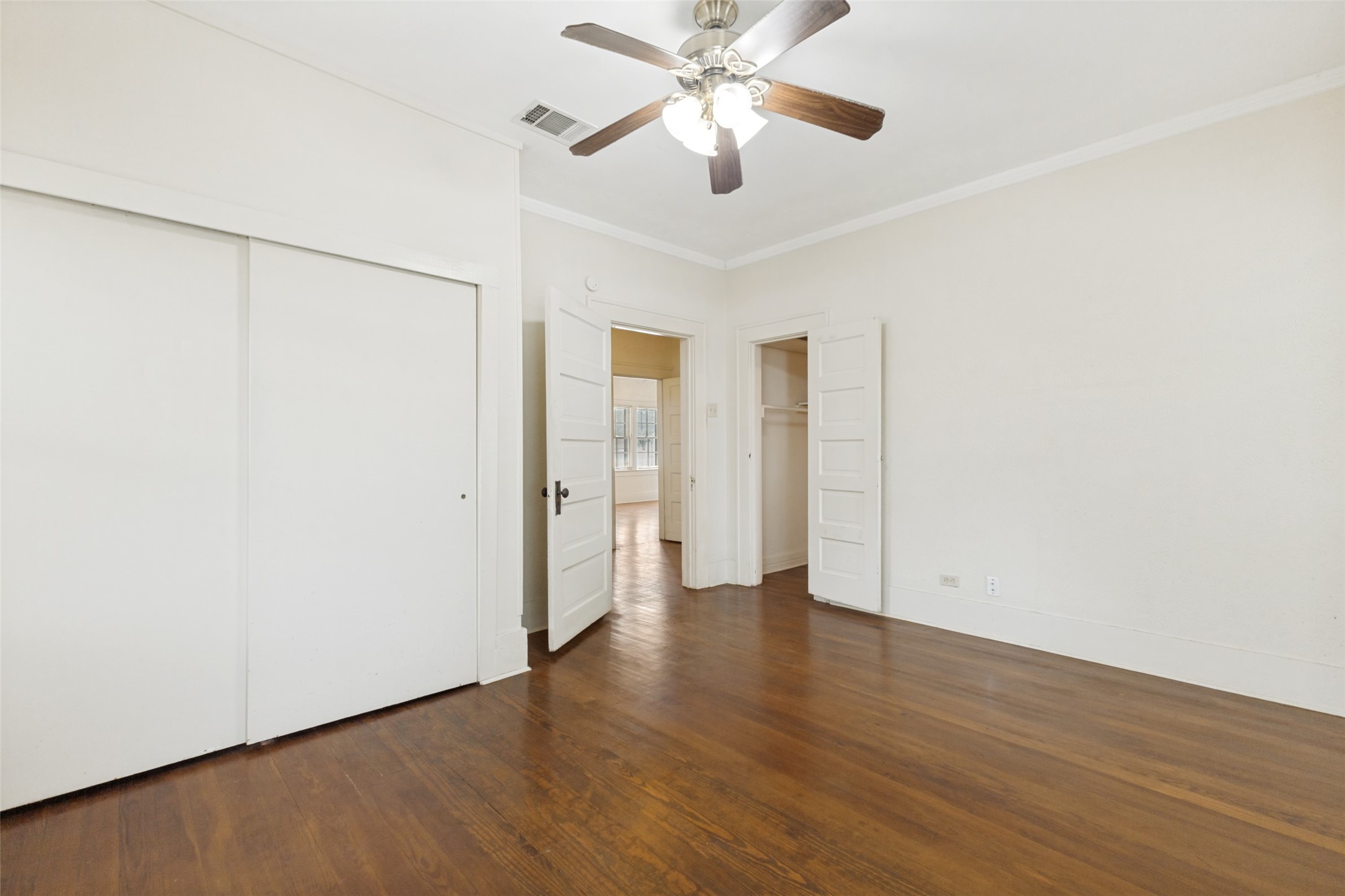 213 Rugel Street Mesquite TX 75149