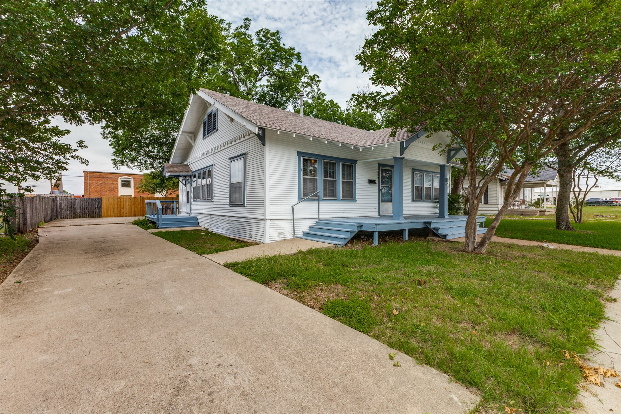213 Rugel Street Mesquite TX 75149