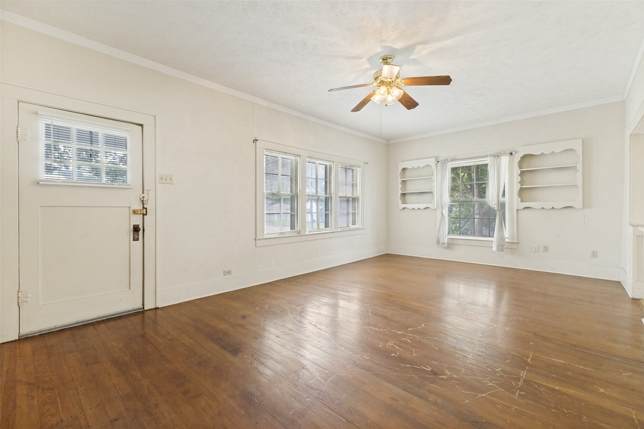 213 Rugel Street Mesquite TX 75149