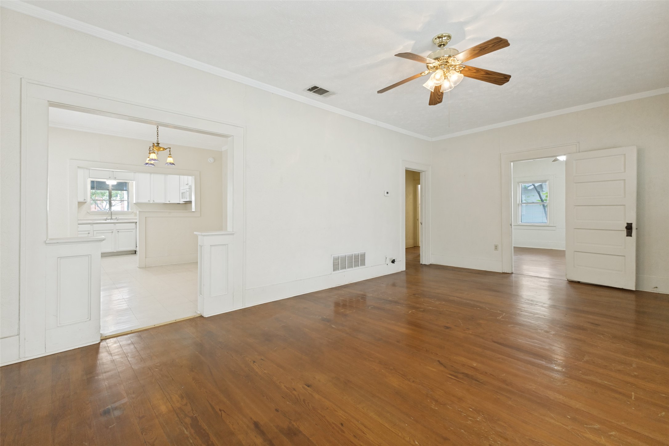 213 Rugel Street Mesquite TX 75149