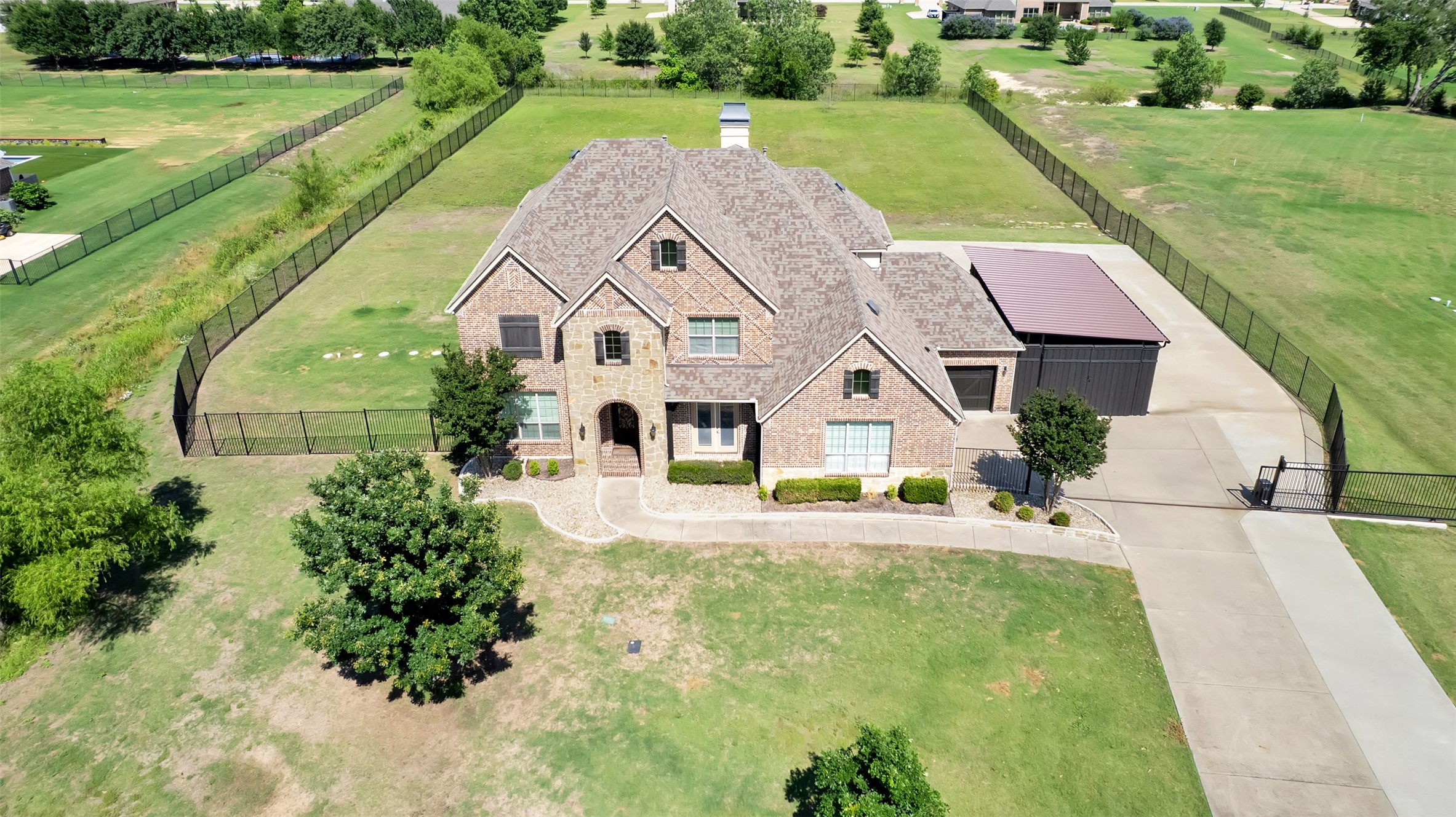 2600 W Hendrix Avenue Lucas TX 75002