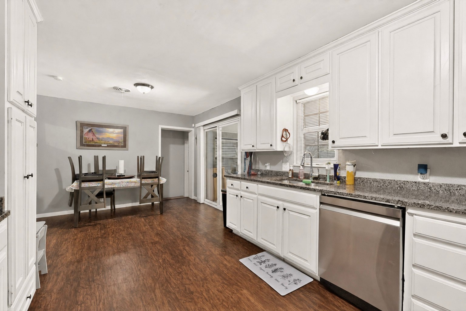 3606 Reeves Street North Richland Hills TX 76117