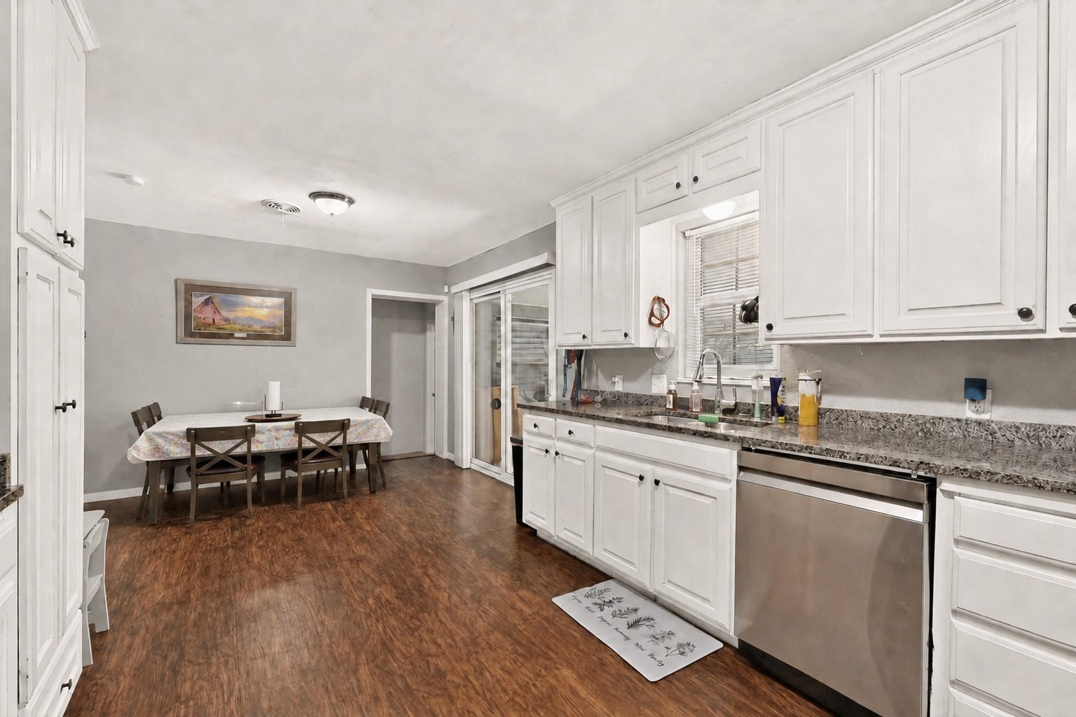 3606 Reeves Street North Richland Hills TX 76117