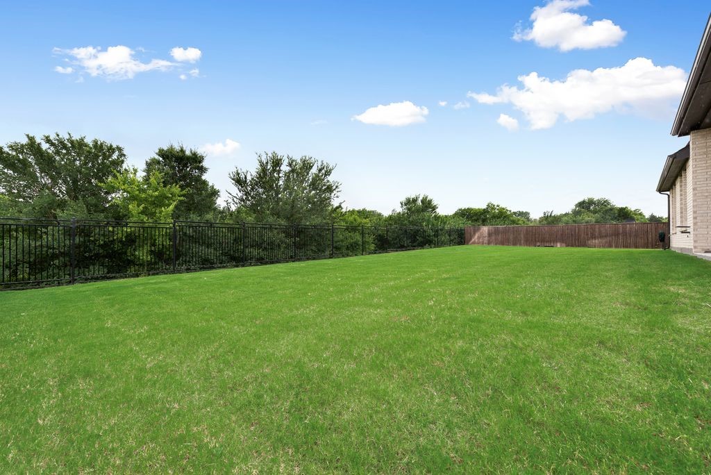 554 Oxbow Bend Sunnyvale TX 75182
