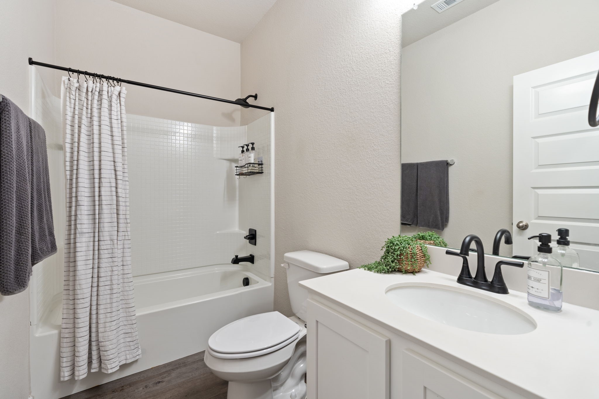 428 Green Hill Drive Waxahachie TX 75167