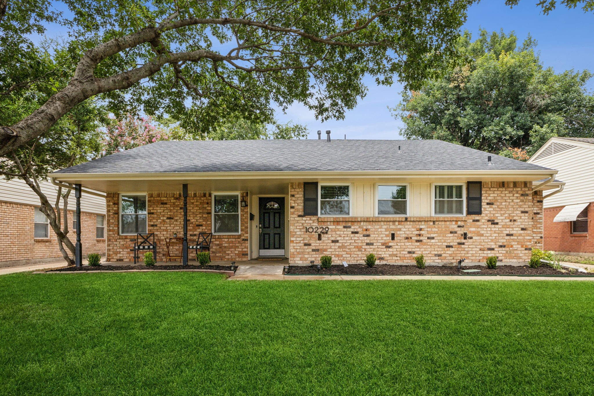 10229 Chesterton Drive Dallas TX 75238
