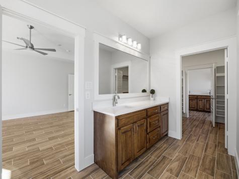 107 W Stagecoach Trail Weatherford TX 76085